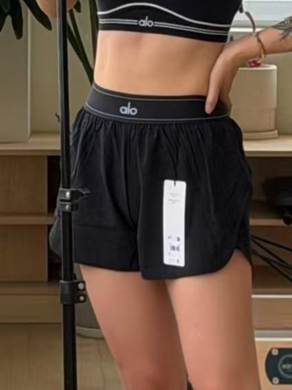 New with tags π·οΈ ALO Match Point Short | Black Tennis Running Shorts - Picture 8 of 8